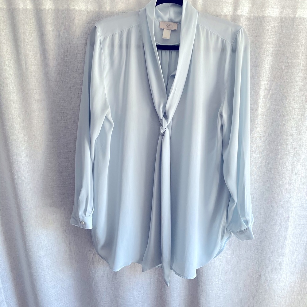 🍂🍁LOFT** light blue/grey blouse-NWOT